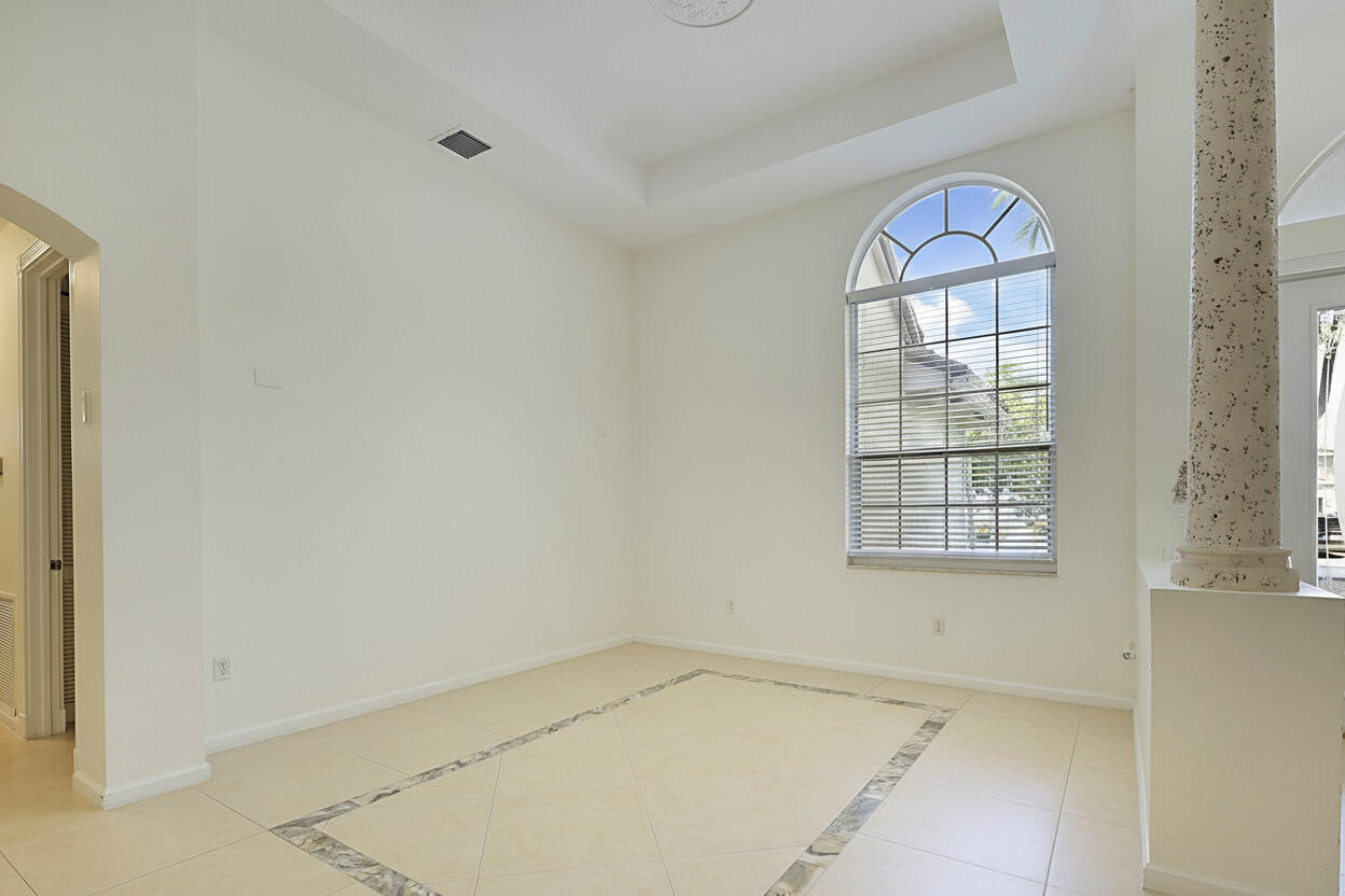 21707 Marigot Drive Boca Raton, FL 33428 - Photo 7 of 23 Remove_all_furniture_and_objects-0