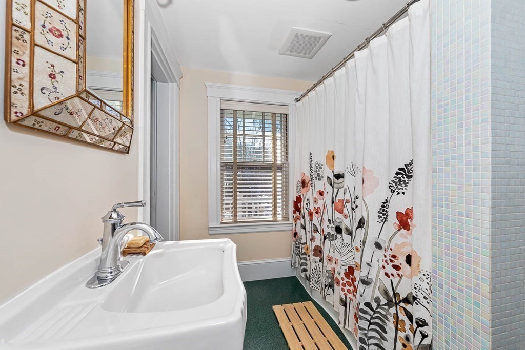 18 Overlook Road Arlington, MA 02474 - Photo 29 of 42