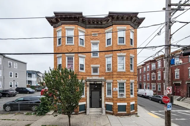 $2,050 | 51 Shurtleff Street, Unit 3, Chelsea, MA 02150