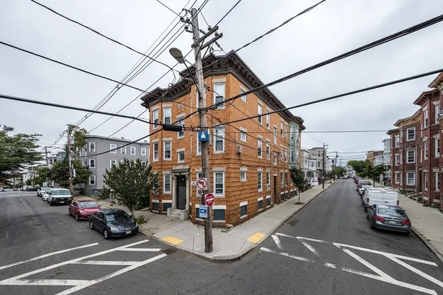 $2,050 | 51 Shurtleff Street, Unit 3, Chelsea, MA 02150