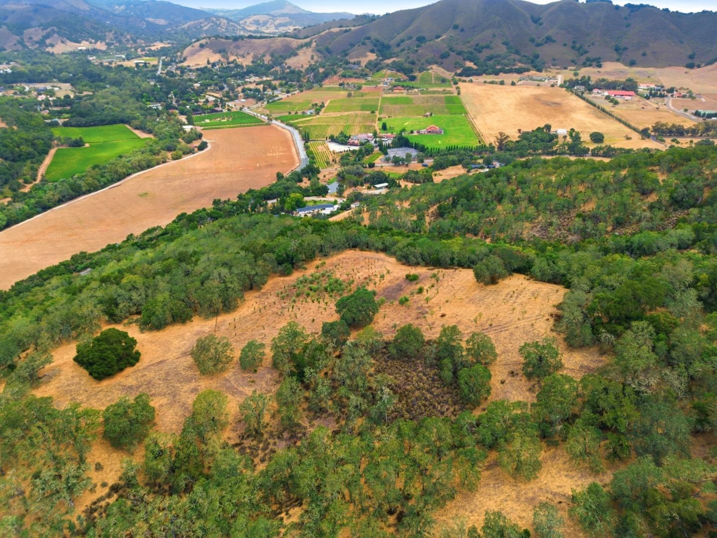 10900 Watsonville Road Gilroy, CA 95020 - Photo 16 of 37