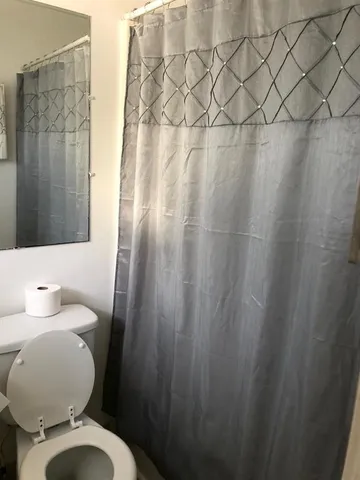 $1,450 | 5150 Northeast 6th Avenue, Unit 129, Fort Lauderdale, FL 33334