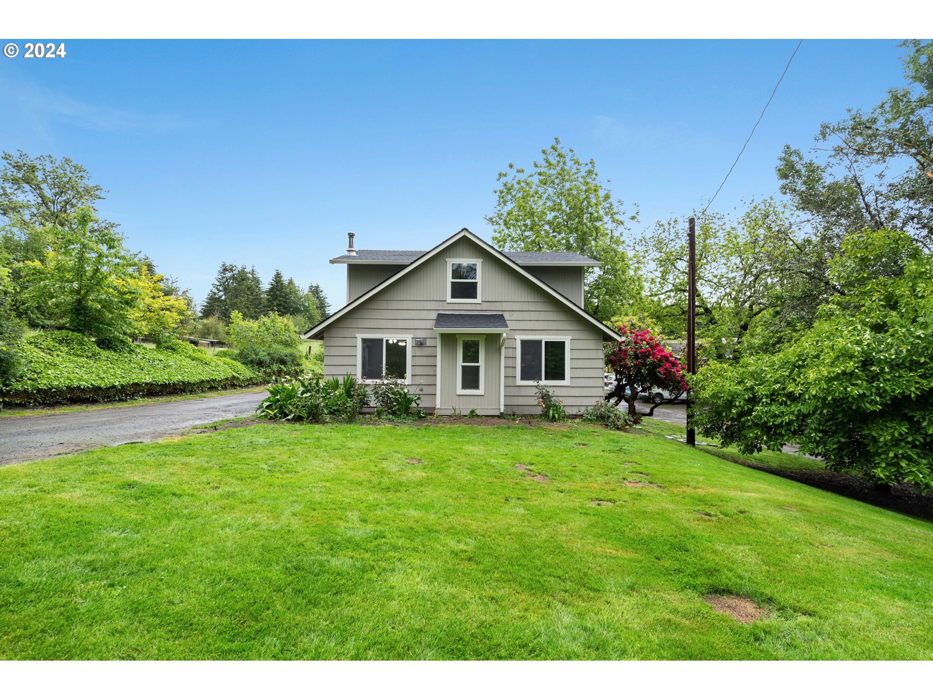 2702 Northeast 369th St