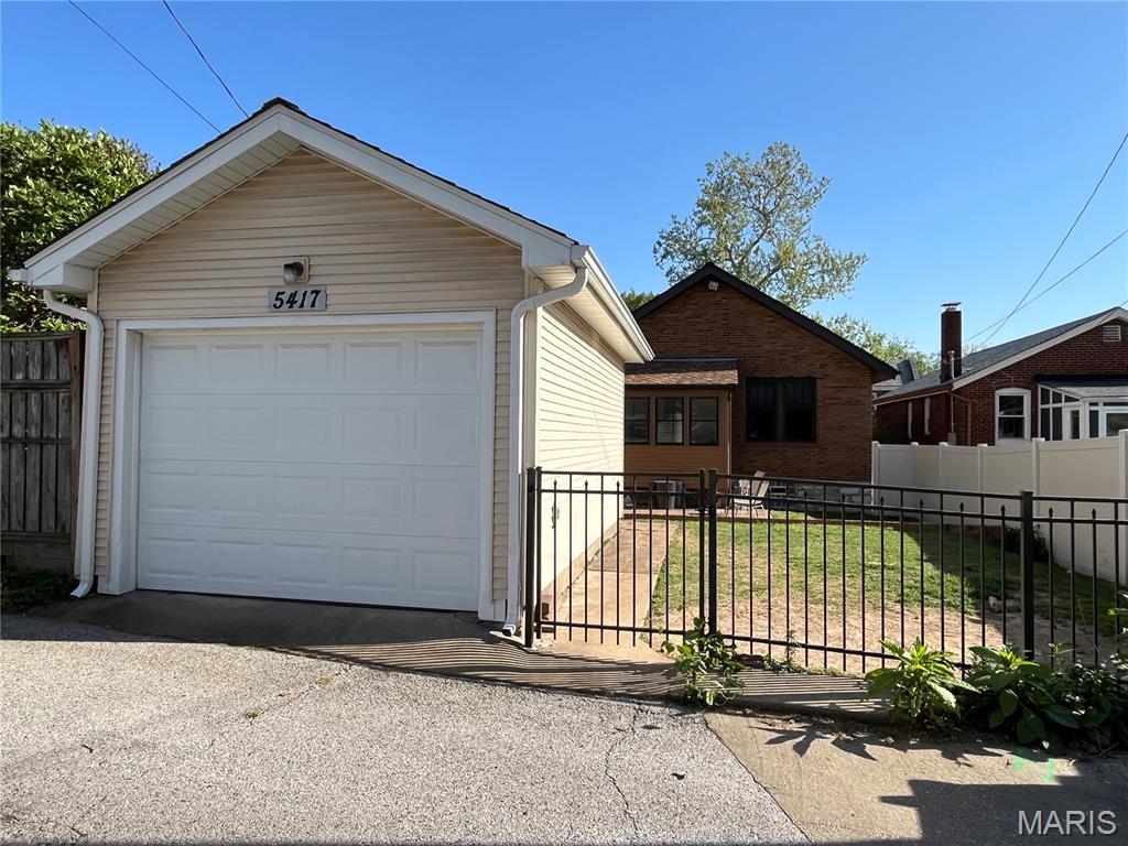 5417 Rhodes Avenue St. Louis, MO 63109 - Photo 6 of 32