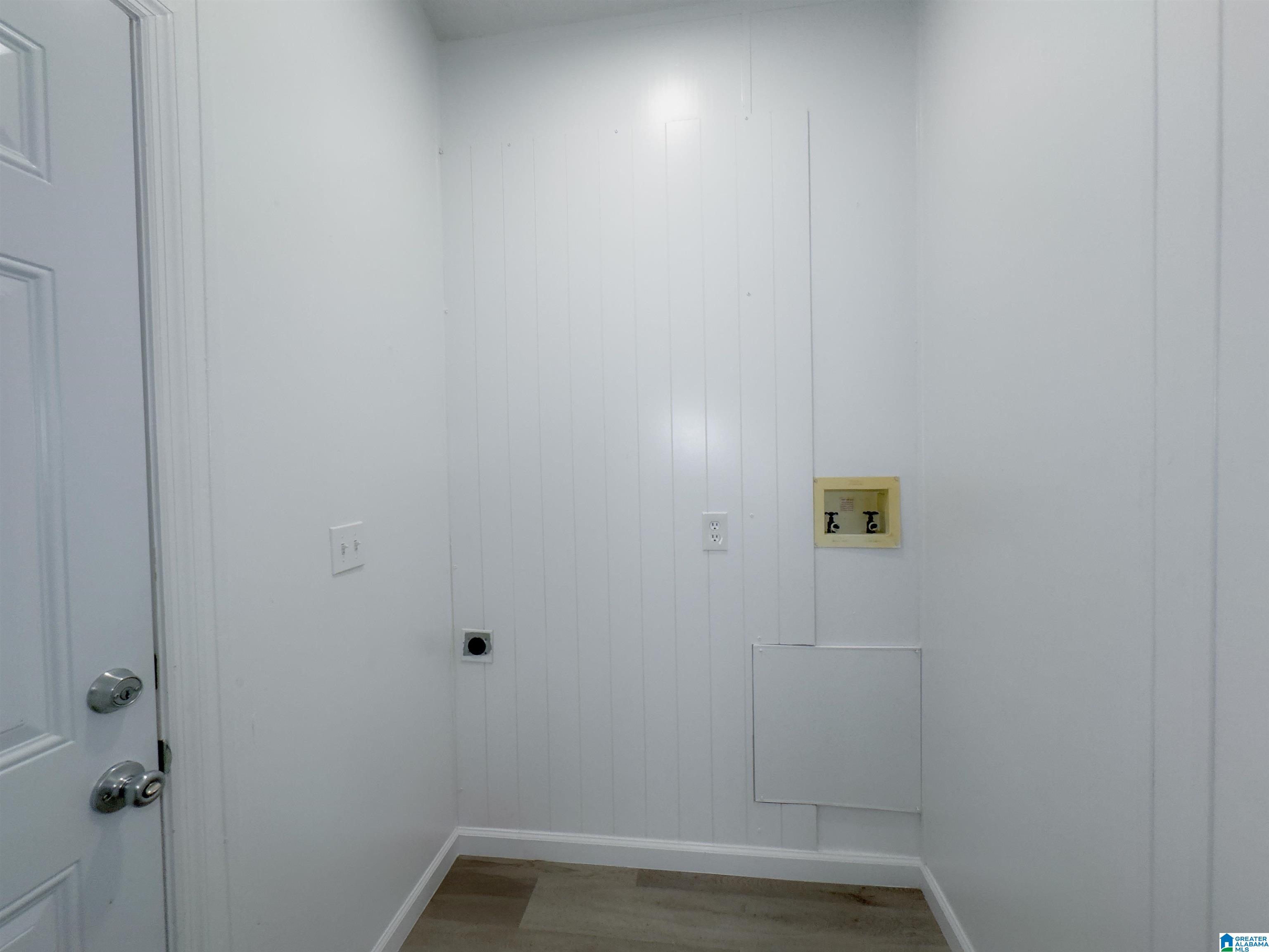 515 Ina Lane Oxford, AL 36203 - Photo 4 of 30