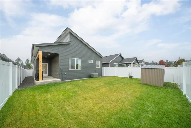 $475,000 | 1824 North Jakeman Court, Greenacres, WA 99016