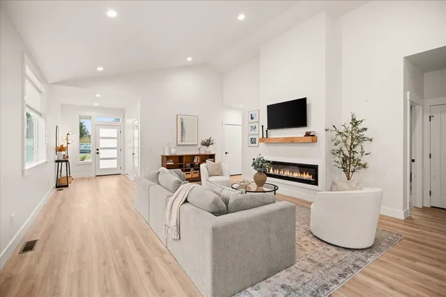 $475,000 | 1824 North Jakeman Court, Greenacres, WA 99016