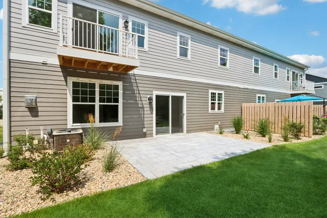 $549,500 | 1204 South Main Street, Unit 14, Lake Mills, WI 53551