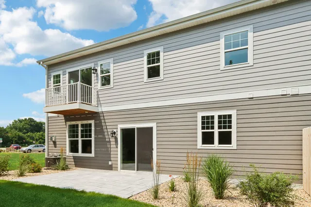 $549,500 | 1204 South Main Street, Unit 14, Lake Mills, WI 53551