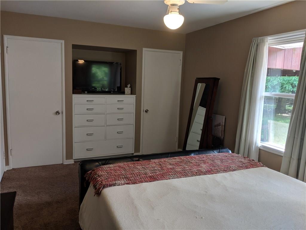 5743 Meridian Road Gibsonia, PA 15044 - Photo 13 of 25 Gallery Image 13