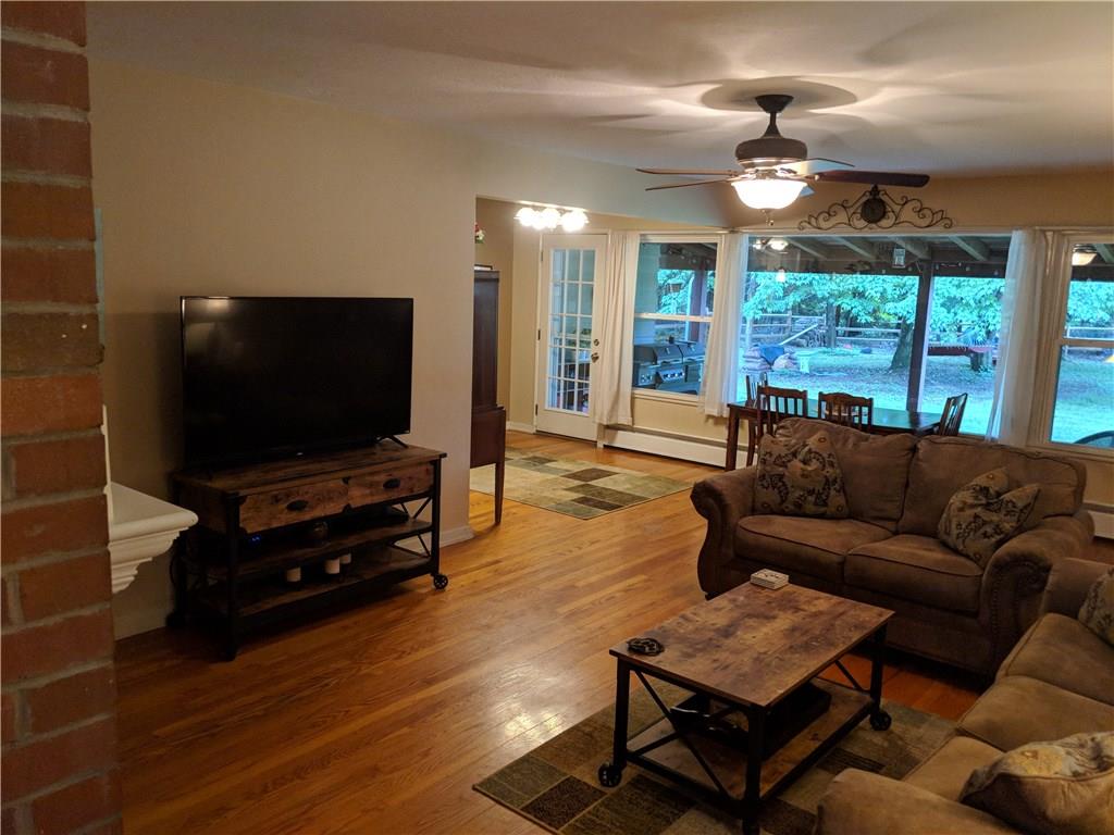 5743 Meridian Road Gibsonia, PA 15044 - Photo 4 of 25 Gallery Image 4