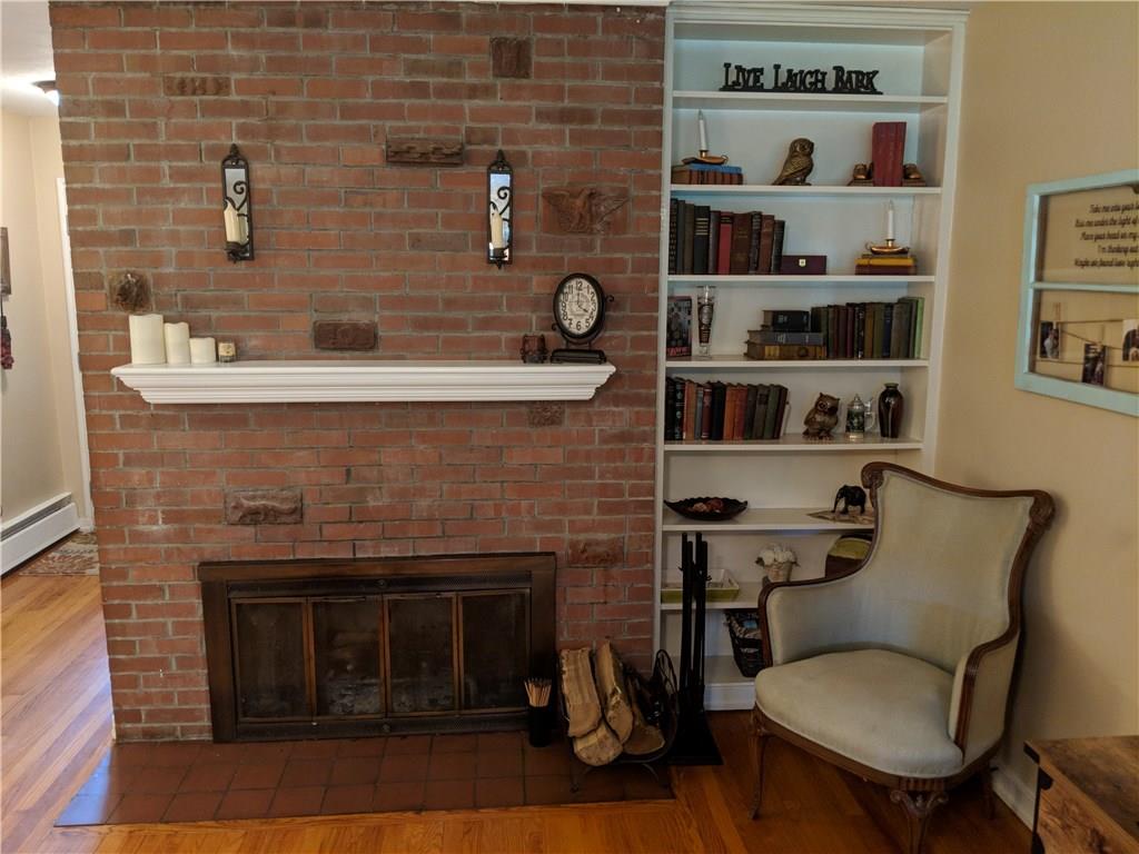 5743 Meridian Road Gibsonia, PA 15044 - Photo 6 of 25 Gallery Image 6