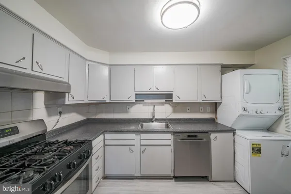 $3,195 | 4912 Adrian Street, Rockville, MD 20853