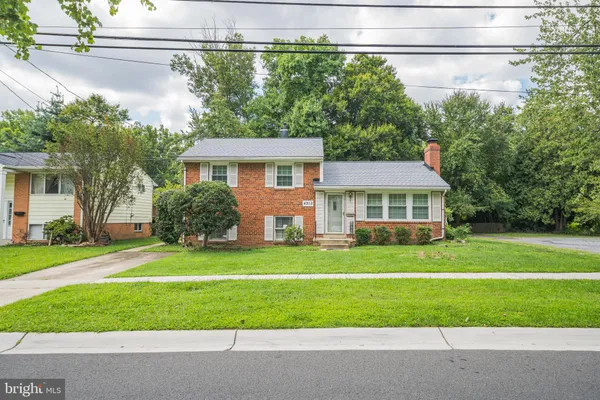 $3,195 | 4912 Adrian Street, Rockville, MD 20853