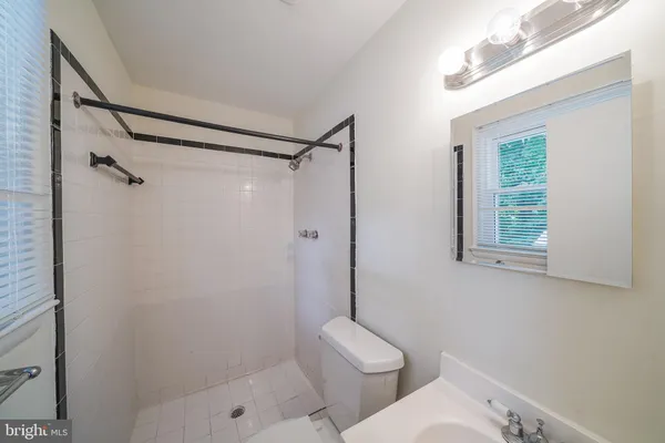 $3,195 | 4912 Adrian Street, Rockville, MD 20853