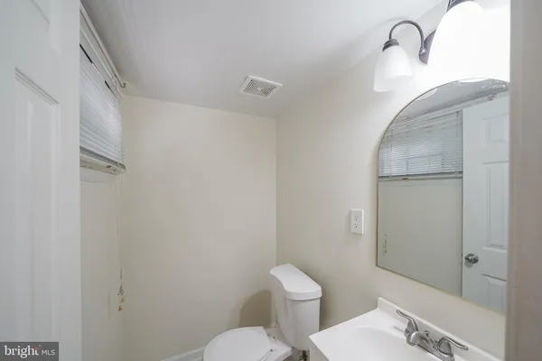 $3,195 | 4912 Adrian Street, Rockville, MD 20853