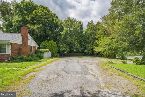 $3,195 | 4912 Adrian Street, Rockville, MD 20853