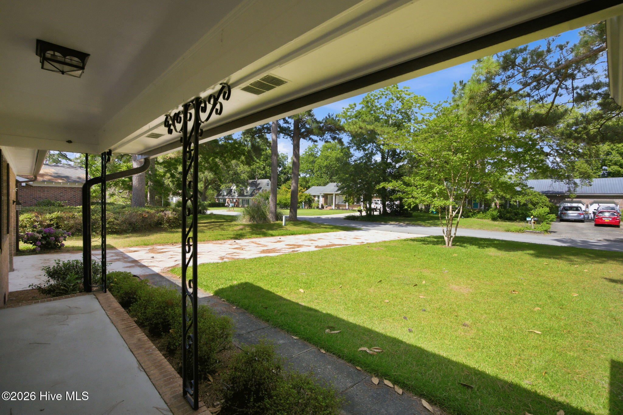 306 West Blackbeard Road Wilmington, NC 28409 - Photo 3 of 53