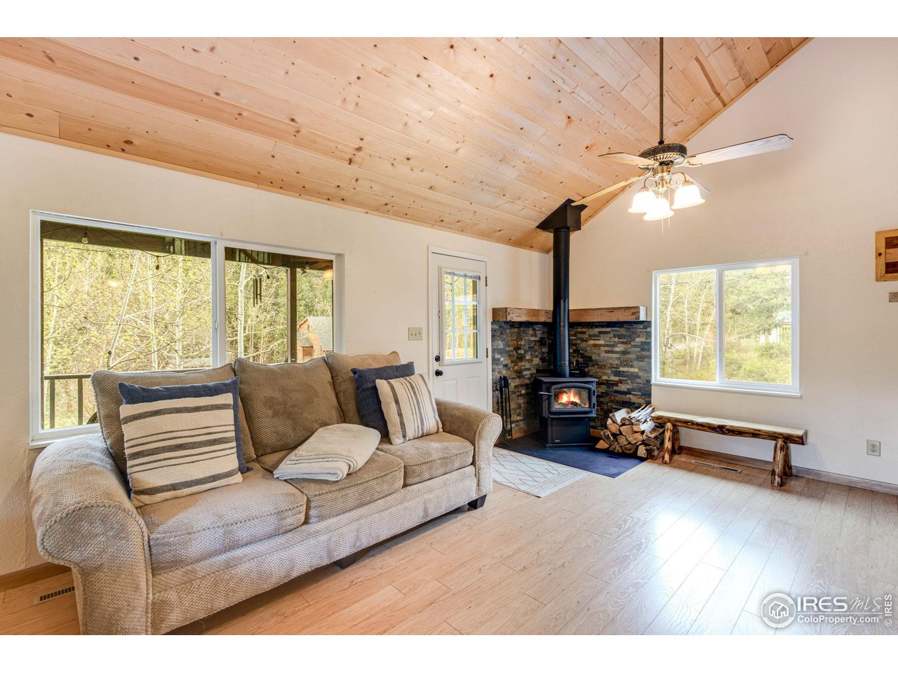 2786 Riverside Drive Lyons, CO 80540 - Photo 7 of 35