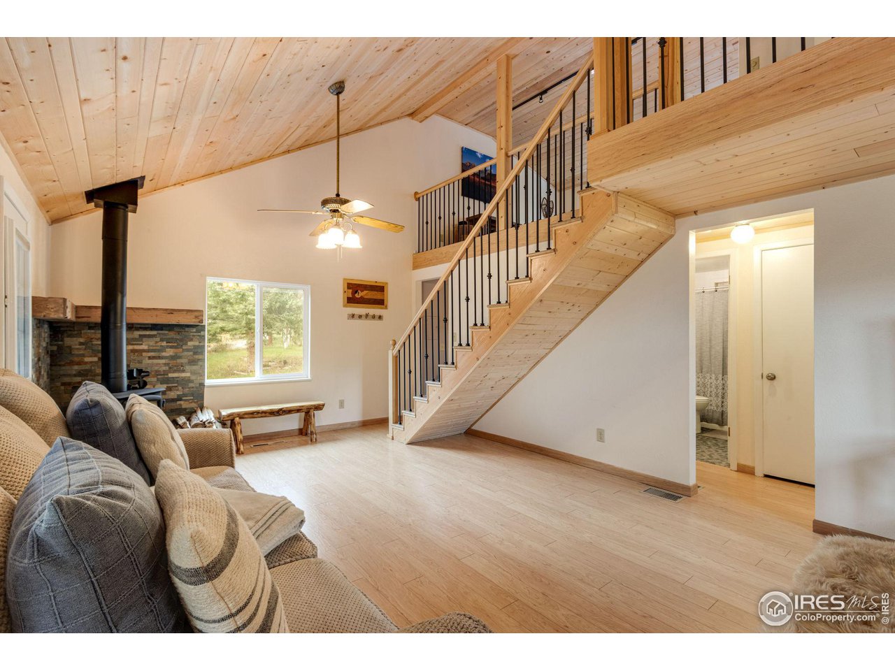 2786 Riverside Drive Lyons, CO 80540 - Photo 9 of 35