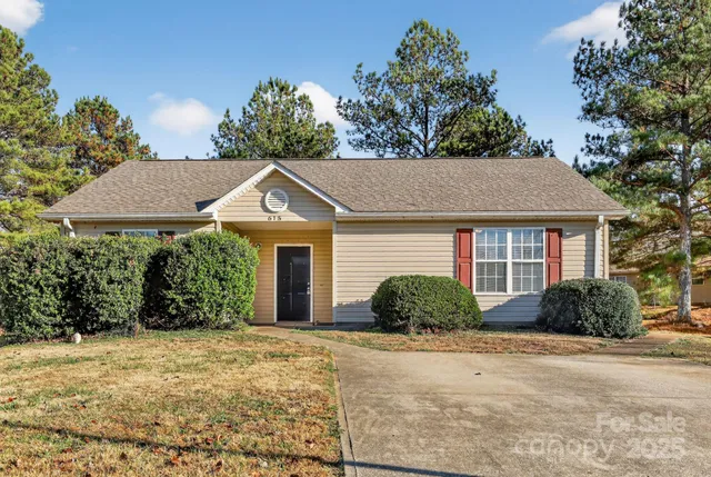 $194,900 | 615 Basil Court, Spartanburg, SC 29301