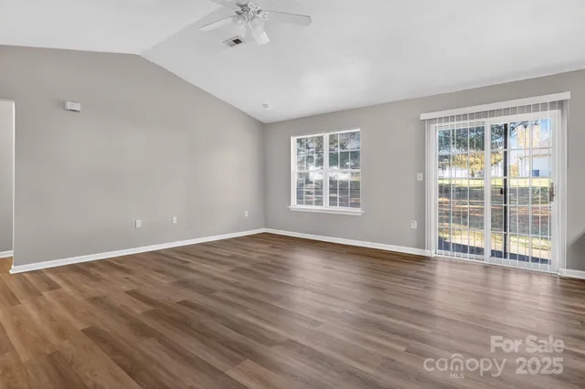 $194,900 | 615 Basil Court, Spartanburg, SC 29301