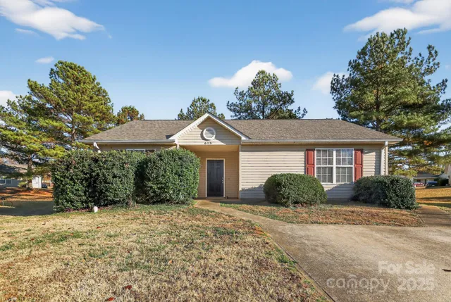 $194,900 | 615 Basil Court, Spartanburg, SC 29301