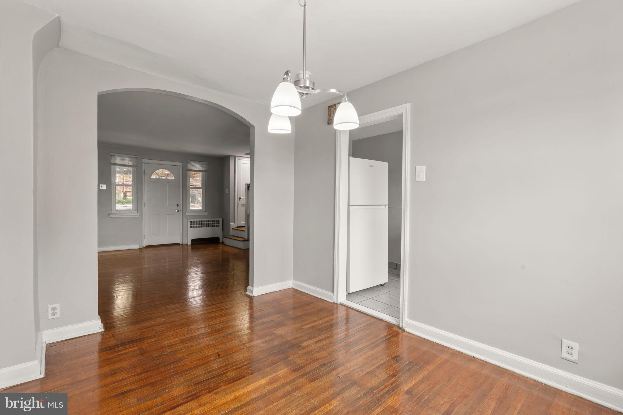 585 Snowden Road Upper Darby, PA 19082 - Photo 9 of 27