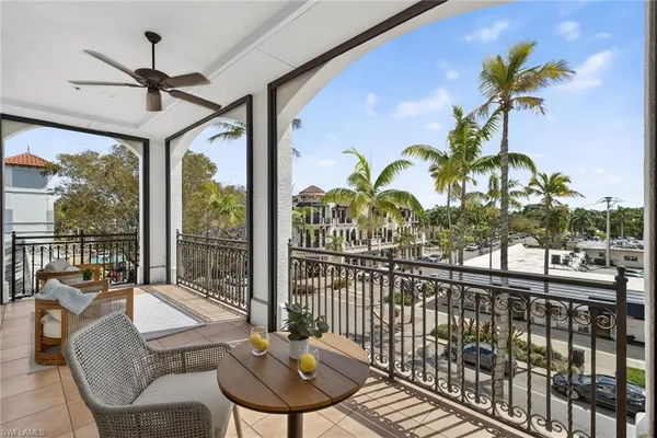 $2,395,000 | 625 5th Avenue South, Unit PH302, Naples, FL 34102