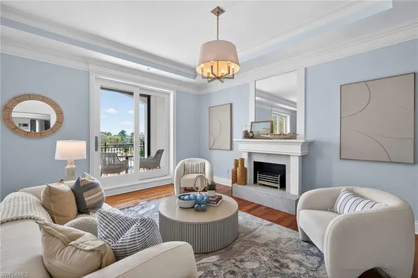 $2,395,000 | 625 5th Avenue South, Unit PH302, Naples, FL 34102