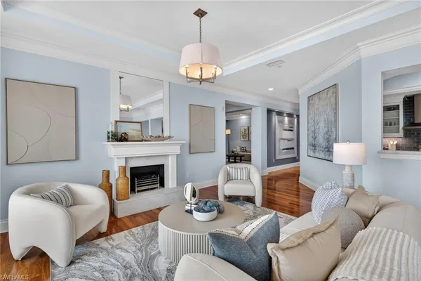 $2,395,000 | 625 5th Avenue South, Unit PH302, Naples, FL 34102