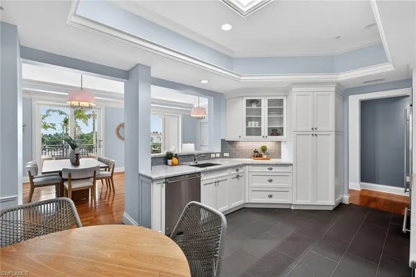 $2,395,000 | 625 5th Avenue South, Unit PH302, Naples, FL 34102