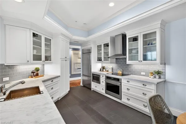 $2,395,000 | 625 5th Avenue South, Unit PH302, Naples, FL 34102