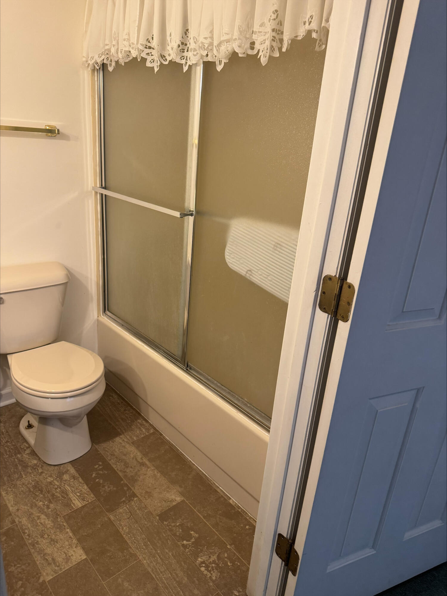 6634 Hickory Manor Circle Chattanooga, TN 37421 - Photo 13 of 20 processed-5746B5E4-D68E-47C6-A22C-7145F0