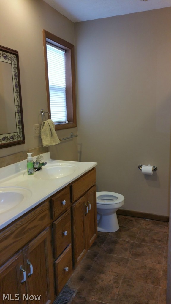 11160 Lagrange Road Elyria, OH 44035 - Photo 11 of 24 Gallery Image 11