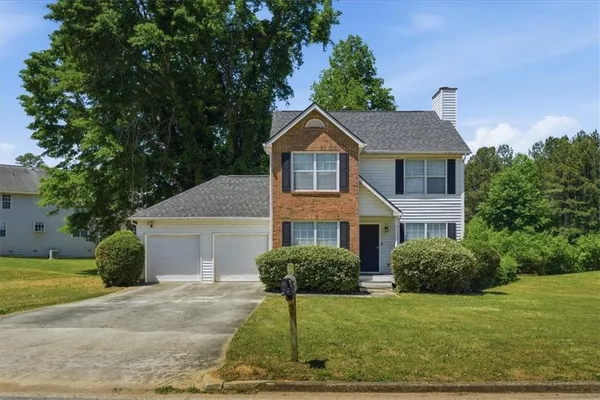 $2,200 | 1459 Bridgewater Branch, Stone Mountain, GA 30088