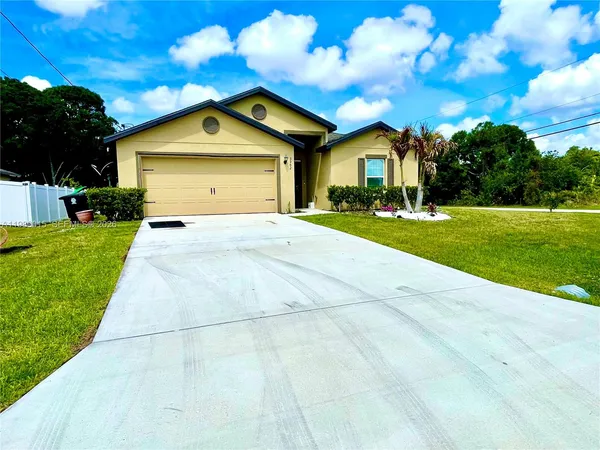 $3,500 | 3902 Southwest Brunswick Street, Unit 3902, Port St. Lucie, FL 34953