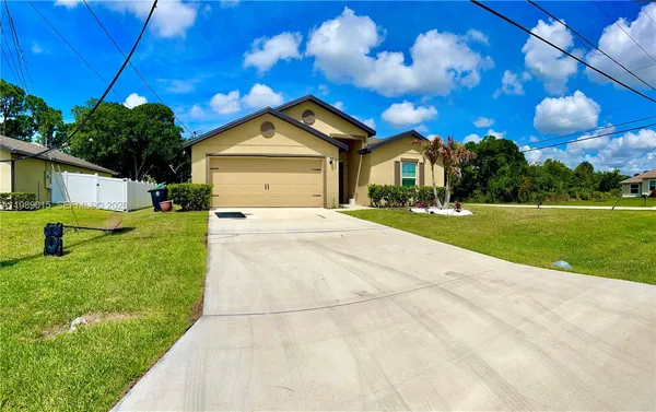 $3,500 | 3902 Southwest Brunswick Street, Unit 3902, Port St. Lucie, FL 34953