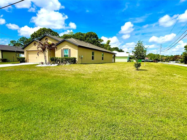 $3,500 | 3902 Southwest Brunswick Street, Unit 3902, Port St. Lucie, FL 34953