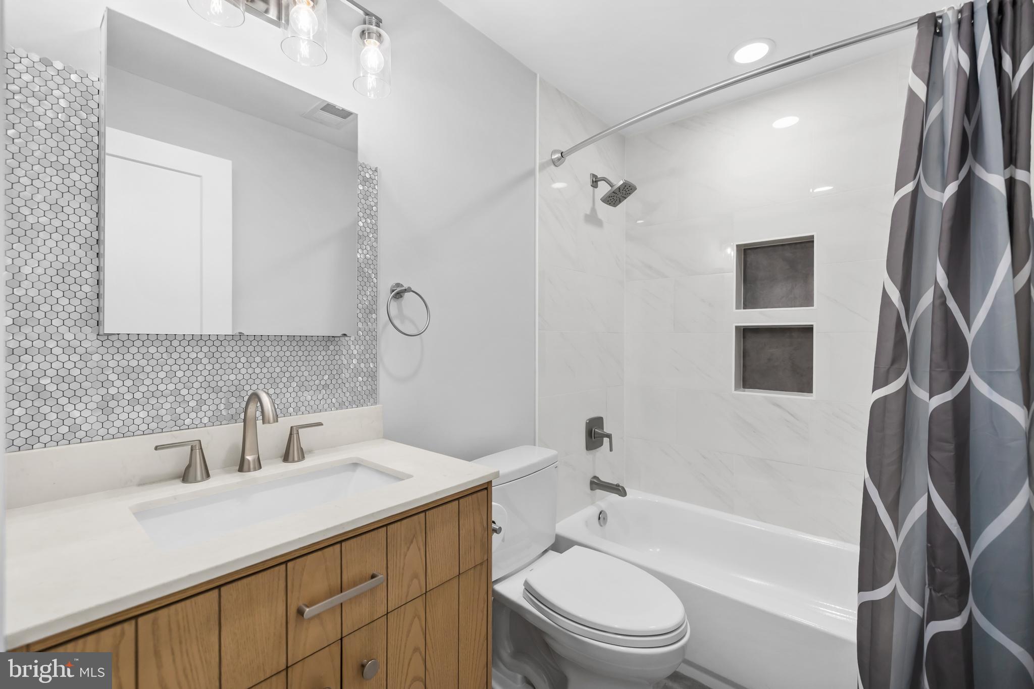 934 T Street Northwest Washington, DC 20001 - Photo 19 of 49