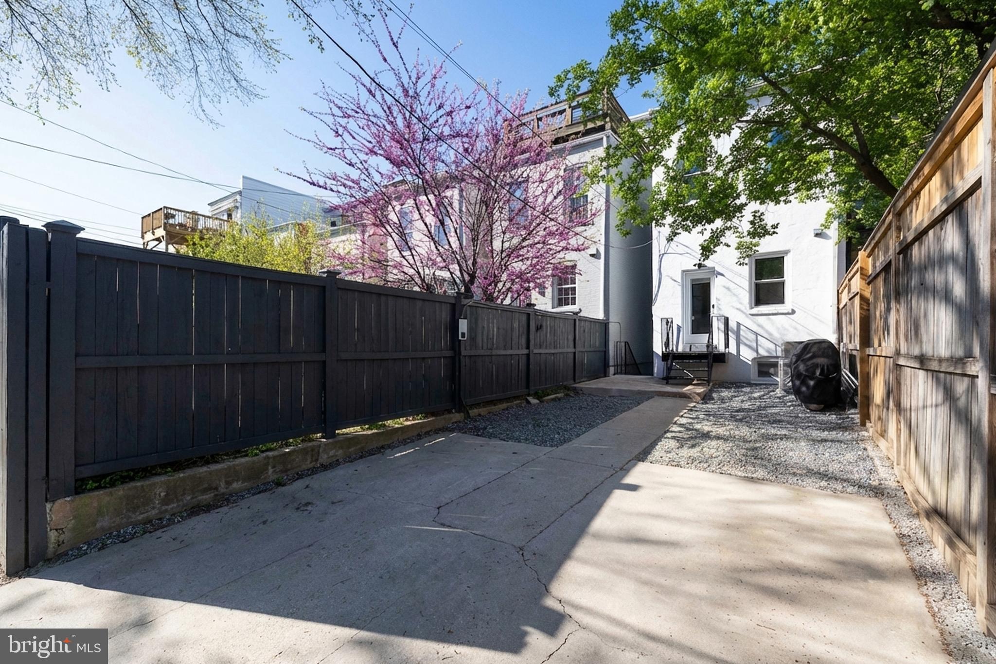 934 T Street Northwest Washington, DC 20001 - Photo 47 of 49