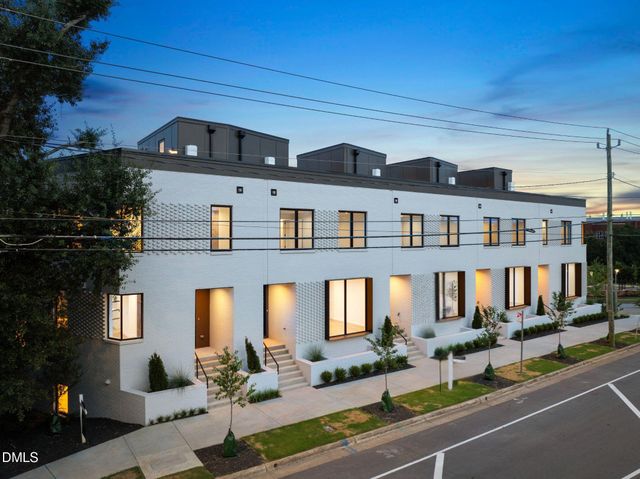 $1,345,000 | 1307 Chamblee Hl Court, Raleigh, NC 27608