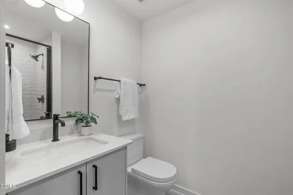 $1,345,000 | 1307 Chamblee Hl Court, Raleigh, NC 27608