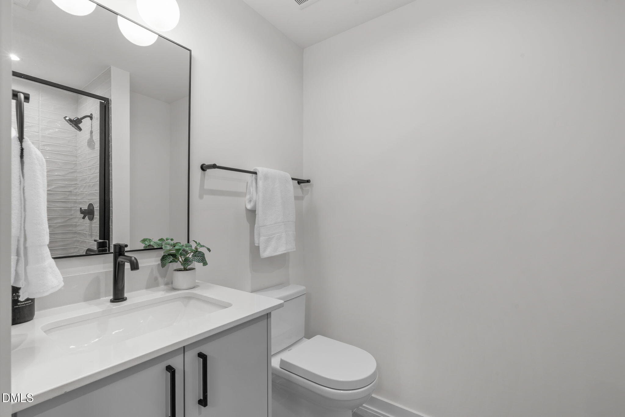 1307 Chamblee Hl Court Raleigh, NC 27608 - Photo 32 of 53 Tertiary Bathroom