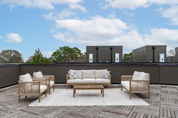 $1,345,000 | 1307 Chamblee Hl Court, Raleigh, NC 27608