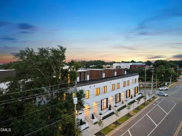 $1,345,000 | 1307 Chamblee Hl Court, Raleigh, NC 27608
