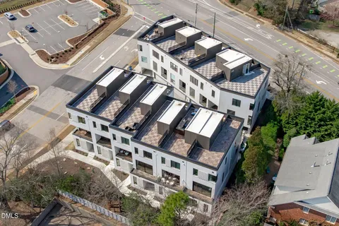 $1,345,000 | 1307 Chamblee Hl Court, Raleigh, NC 27608