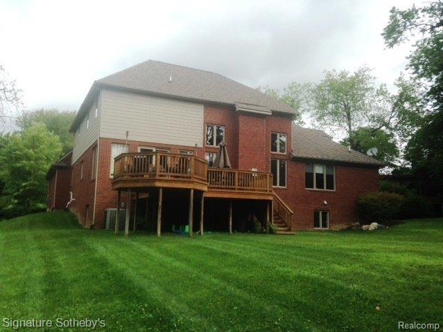 950 Southdown Road Bloomfield Hills, MI 48304 - Photo 21 of 26 Rear Elevation