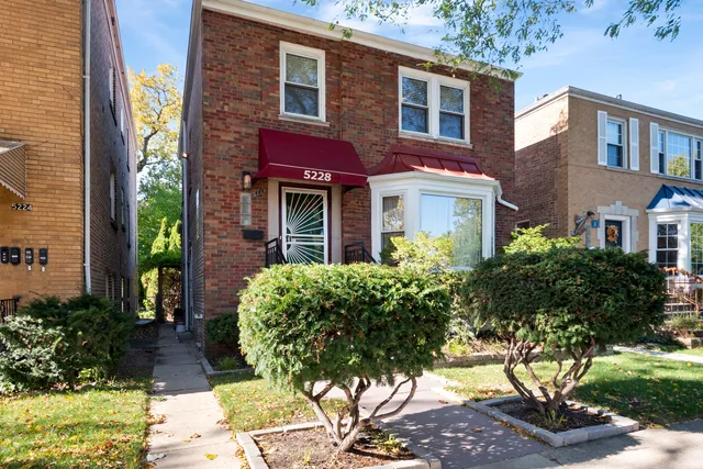 $790,000 | 5228 North Virginia Avenue, Chicago, IL 60625