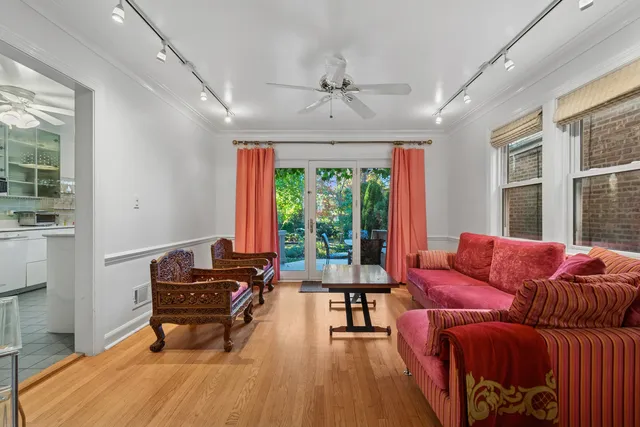 $790,000 | 5228 North Virginia Avenue, Chicago, IL 60625